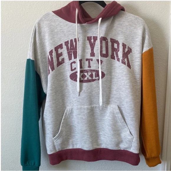 Pullover sweater - Picture 1 of 2